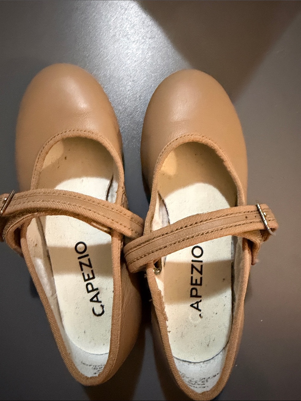 Capezio Kids Beige/Tan Mary Jane Tap shoe 12.5